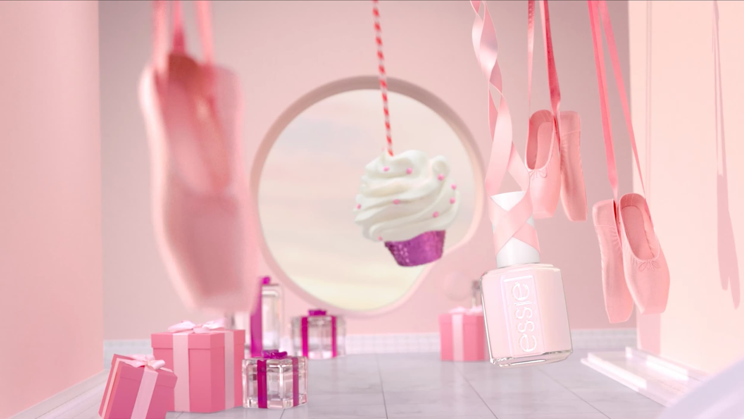 Essie gallery image 1